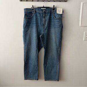 Abercrombie & Fitch Ankle Straight Jean
